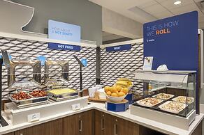 Holiday Inn Express Toronto - Downtown by IHG