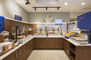 Holiday Inn Express Toronto - Downtown by IHG