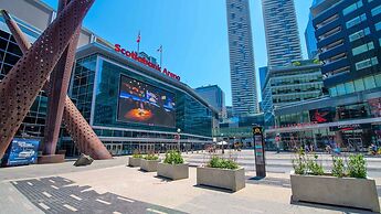 Holiday Inn Express Toronto - Downtown by IHG