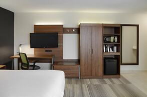 Holiday Inn Express Toronto - Downtown by IHG