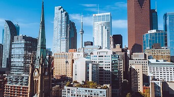 Holiday Inn Express Toronto - Downtown by IHG