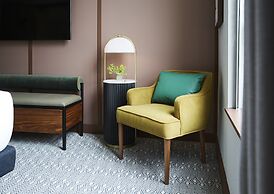 Kimpton Saint George by IHG
