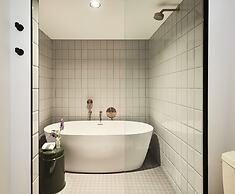 Kimpton Saint George by IHG