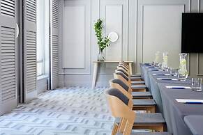 Kimpton Saint George by IHG