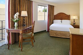 OUTRIGGER Waikiki Beach Resort