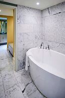 Sheraton Hamilton Hotel