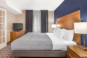 Quality Suites Whitby