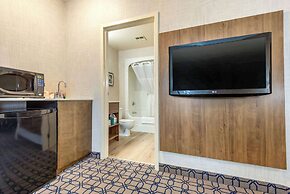 Quality Suites Whitby