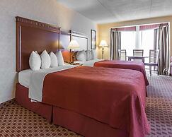 Quality Inn & Suites Bay Front