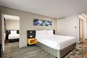 Holiday Inn Perth City Centre by IHG