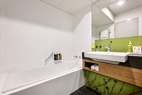 Holiday Inn Perth City Centre by IHG