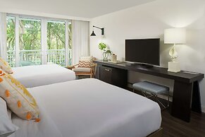 Baker's Cay Resort Key Largo, Curio Collection by Hilton