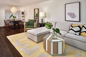 Baker's Cay Resort Key Largo, Curio Collection by Hilton