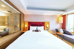 Koreana Hotel