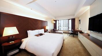 Koreana Hotel