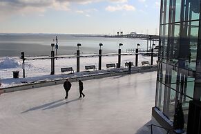 Holiday Inn Burlington Conference Centre by IHG
