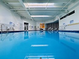 Holiday Inn Burlington Conference Centre by IHG