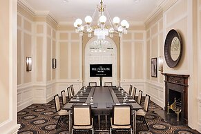 Mills House Charleston, Curio Collection by Hilton