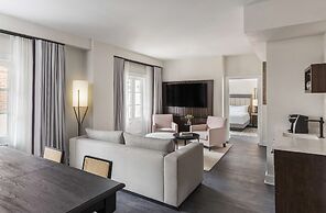 Mills House Charleston, Curio Collection by Hilton