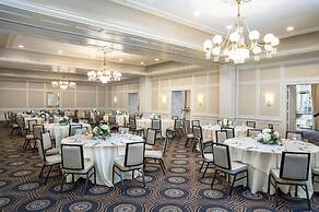 Mills House Charleston, Curio Collection by Hilton