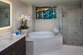 Opal Sands Resort