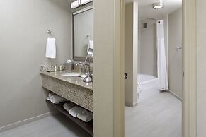 DoubleTree by Hilton Kansas City - Overland Park