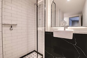 The Savoy Hotel on Little Collins Melbourne