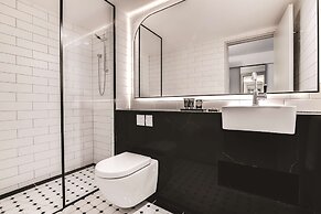 The Savoy Hotel on Little Collins Melbourne