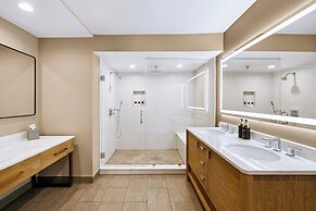 Staybridge Suites Oxnard River Ridge by IHG