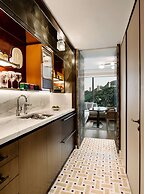 Island Shangri-La, Hong Kong