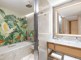 Island Shangri-La, Hong Kong
