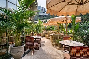 Island Shangri-La, Hong Kong