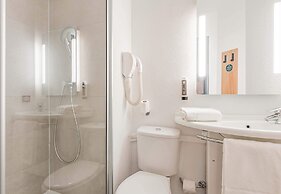 B&B HOTEL Arras Centre Les Places
