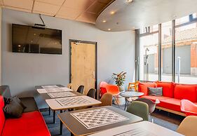 B&B HOTEL Arras Centre Les Places