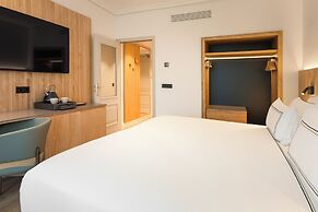 Melia Madrid Barajas