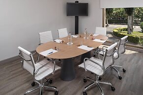 Melia Madrid Barajas