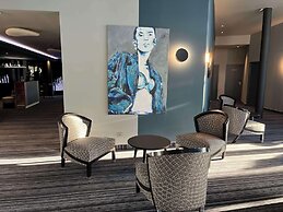 Best Western Plus La fayette Hotel & Spa