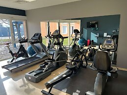 Best Western Plus La fayette Hotel & Spa