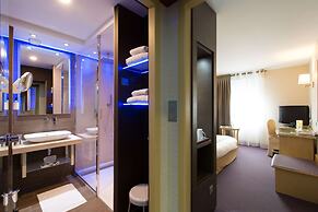 Best Western Plus La fayette Hotel & Spa
