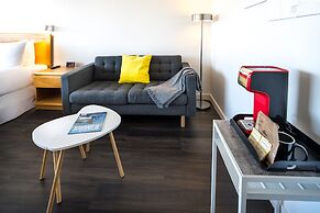 Cassandra Hotel