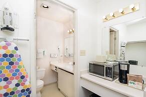 Cassandra Hotel