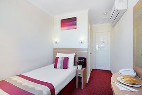 Queens Park Hotel