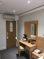 Queens Park Hotel