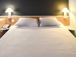 ibis Rochefort