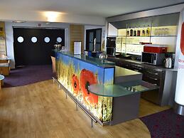 ibis Rochefort