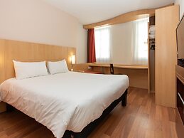 ibis Rochefort