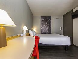 ibis Rochefort