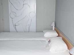ibis Rochefort
