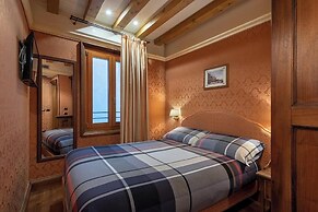 Hotel Montecarlo