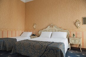 Hotel Montecarlo